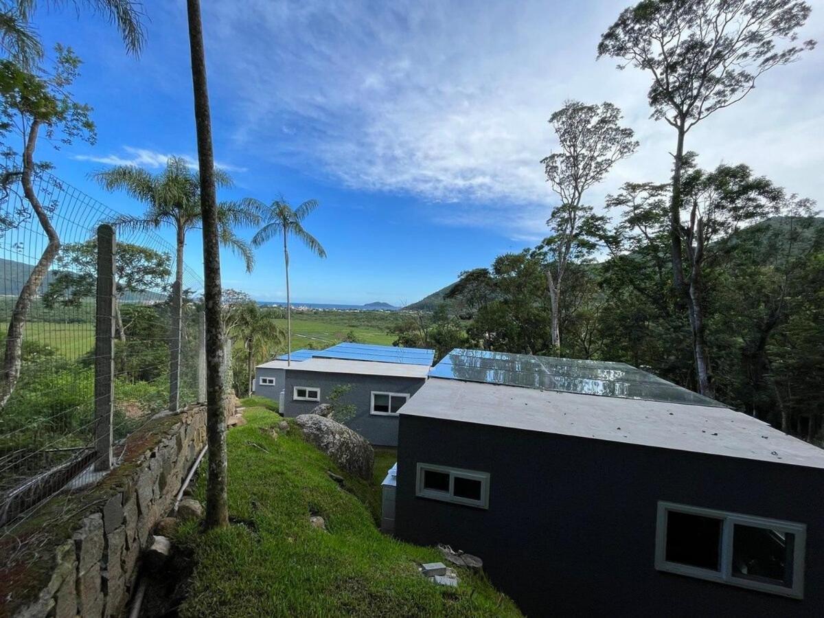 Casa De Vidro Alto Padrao - Hospedar Com Proposito Villa Florianopolis Exterior photo